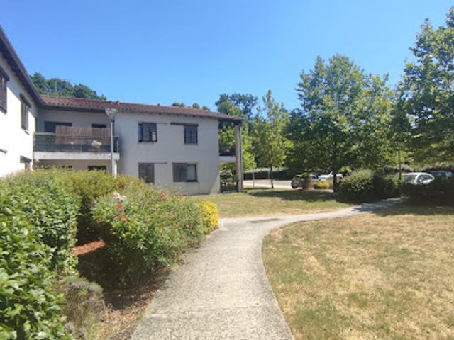 Location Appartement 2 pièces 38 m2 Saint Geniès Bellevue