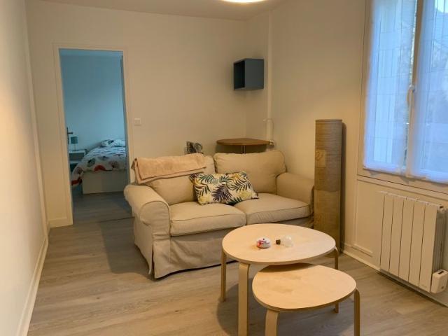 Location Appartement 2 Pièces 38 m² Meublé