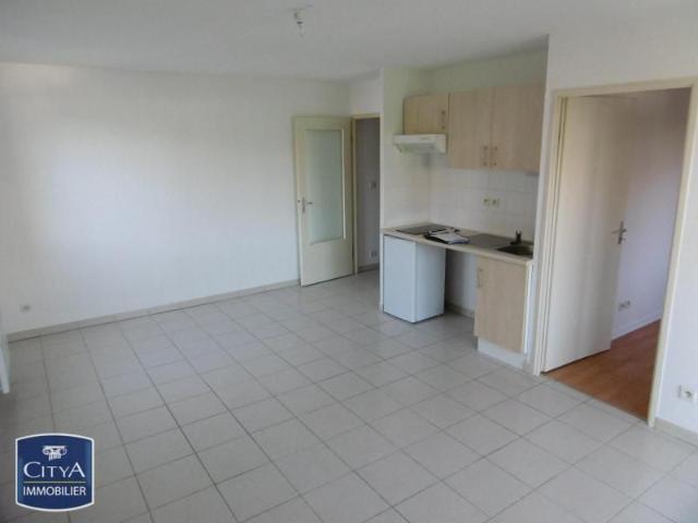 Location Appartement 2 pièces 38m² CAZERES 31220