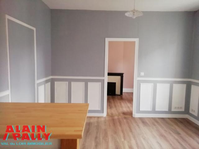 Location Appartement 2 pièces 38m² CHATEAUDUN 28200