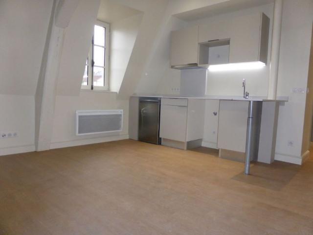 Location Appartement 2 pièces 38m² AUXERRE 89000