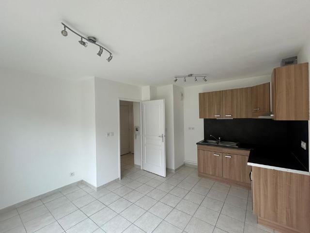 Location Appartement 2 pièces 38m² BRIGNOLES 83170