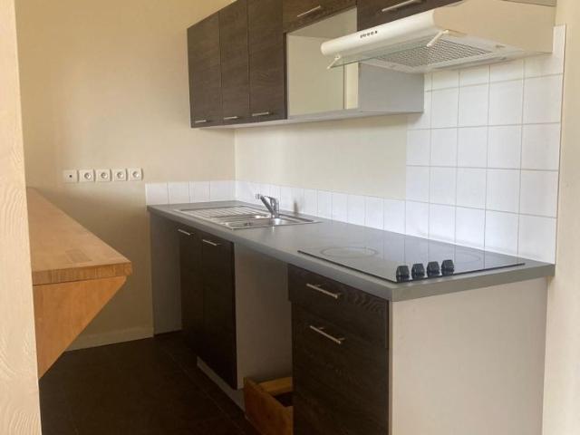 Location Appartement 2 pièces 38m² FONTAINEBLEAU 77300