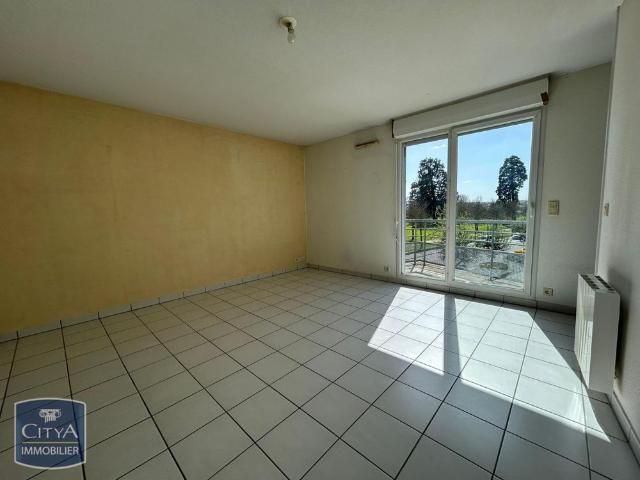 Location Appartement 2 pièces 38m² LAVAL 53000