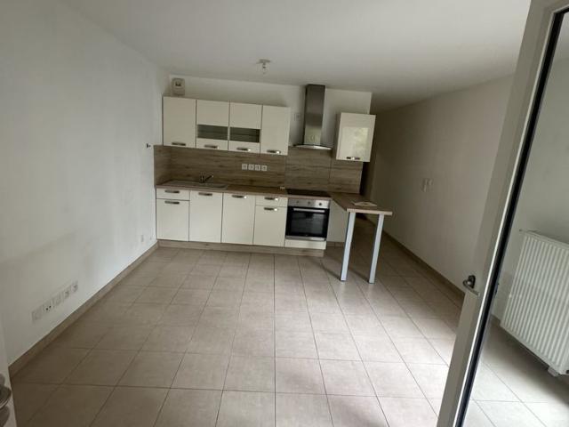 Location Appartement 2 pièces 38m² LE MEE SUR SEINE 77350