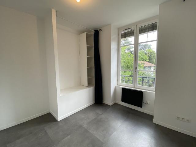 Location Appartement 2 pièces 38m² LYON 3ème