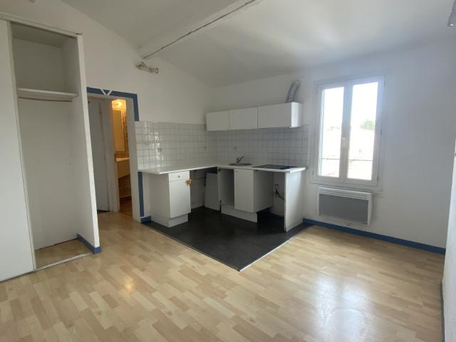 Location Appartement 2 pièces 38m² MONTPELLIER 34000