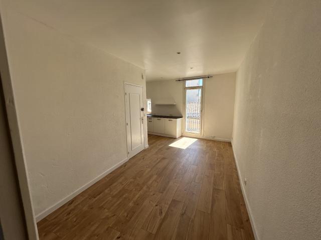 Location Appartement 2 pièces 38m² MONTPELLIER 34000