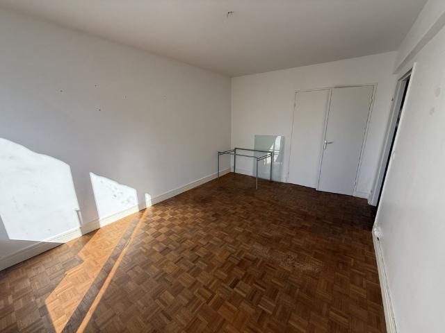 Location Appartement 2 pièces 38m² PARIS 15ème