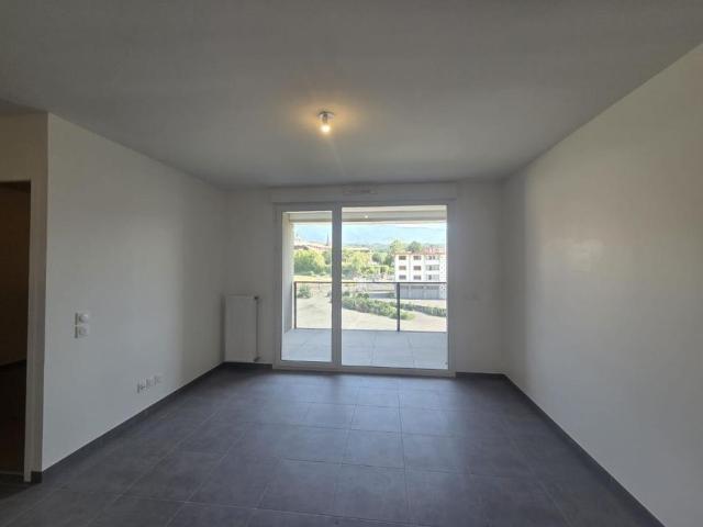 Location Appartement 2 pièces 38m² THONON LES BAINS 74200