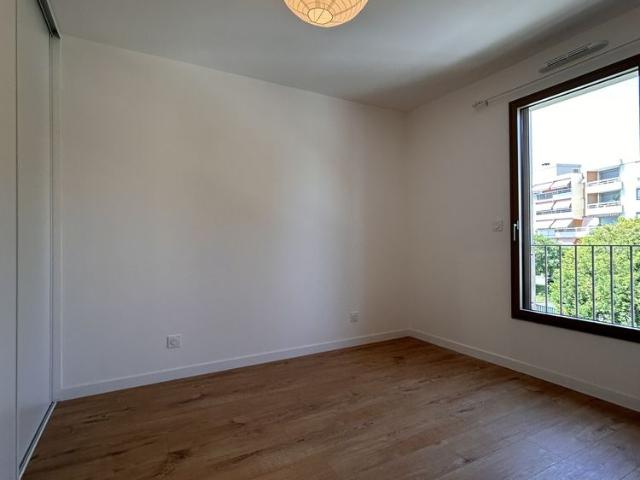 Location Appartement 2 pièces 38m² VILLEFRANCHE SUR SAONE 69400
