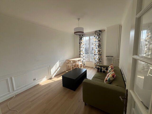 Location appartement 2 pièces, 39.00m², Paris 11