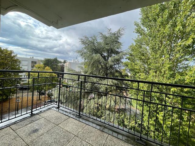 Location Appartement 2 pièces 39.32 m2 Le Plessis Robinson