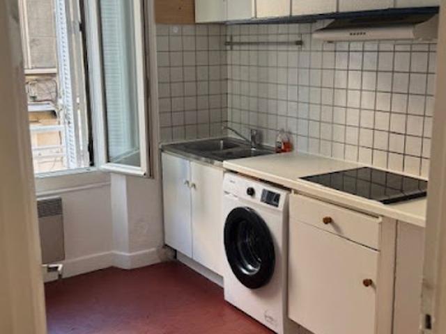 Location Appartement 2 pièces 39 m2 Marseille 5ème
