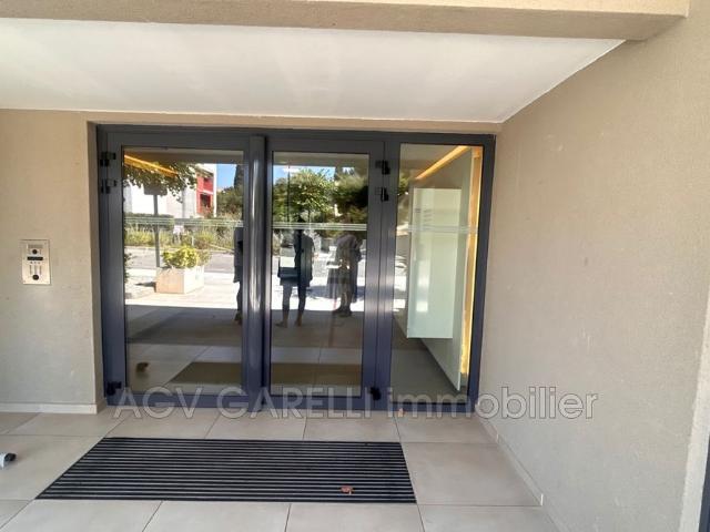 Location Appartement 2 pièces 39m² HYERES 83400
