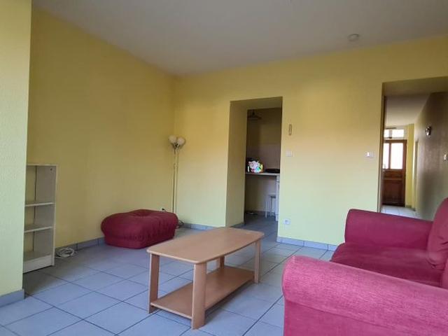 Location Appartement 2 pièces 39m² LURCY LEVIS 03320