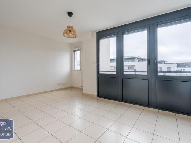Location Appartement 2 pièces 39m² ST CYR SUR LOIRE 37540
