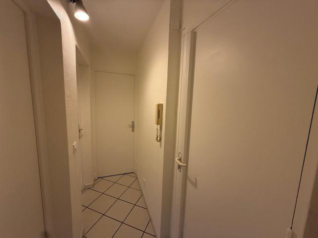 Location Appartement 2 pièces 39m² PARIS 10ème