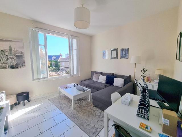 Location Appartement 2 pièces 39m² TOURS 37000