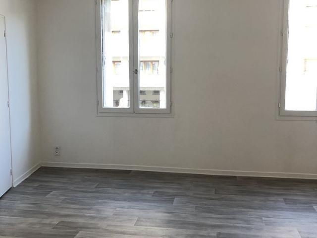 Location Appartement 2 pièces 39m² TULLE 19000