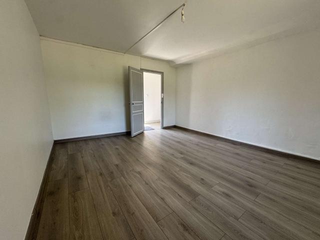 Location appartement 2 pièces Ticheville 61