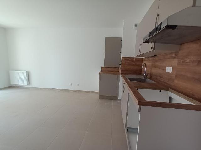 Location appartement 2 pièces TOULON 38m² à 697.56€/mois CDC Habitat