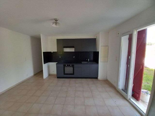 Location appartement 2 pièces Urcuit 64