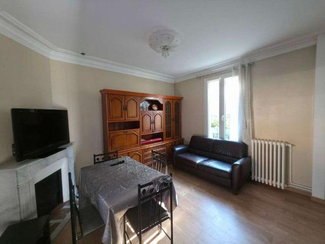 Location appartement 2 pièces Villeneuve le Roi 94
