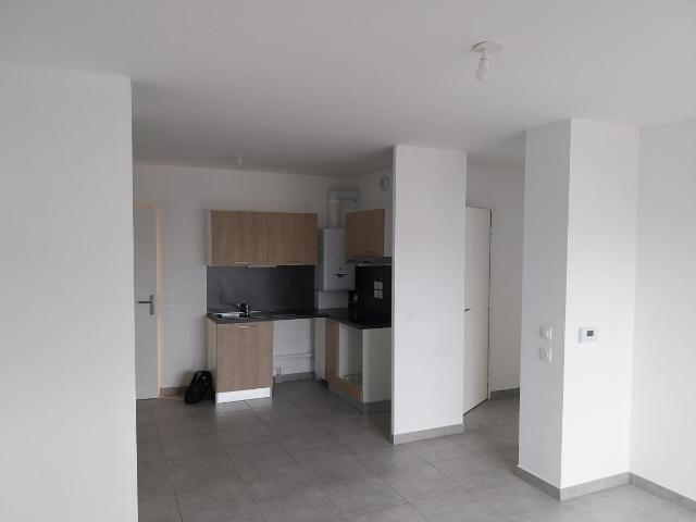 Location appartement 2 pièces VILLEURBANNE 45m² à 776.18€/mois CDC Habitat