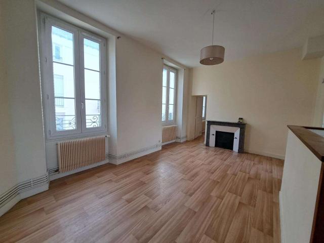 Location appartement 2 pièces Angers Centre 49