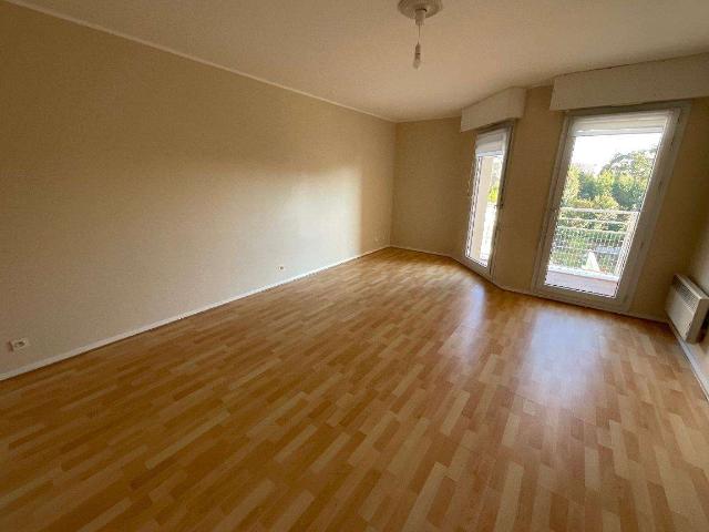 Location appartement 2 pièces Angers Saint Léonard Madeleine 49