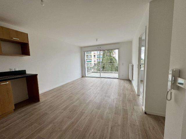 Location appartement 2 pièces Angers Saint Serge 49