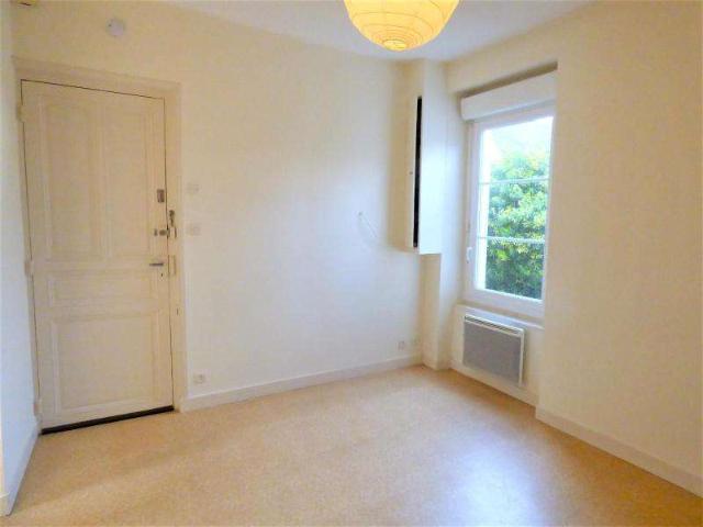 Location appartement 2 pièces Angers Saint Serge 49