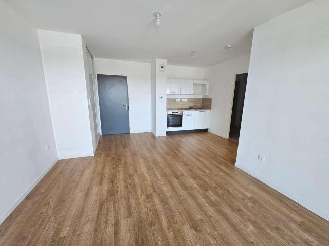 Location appartement 2 pièces Angers Saint Serge 49