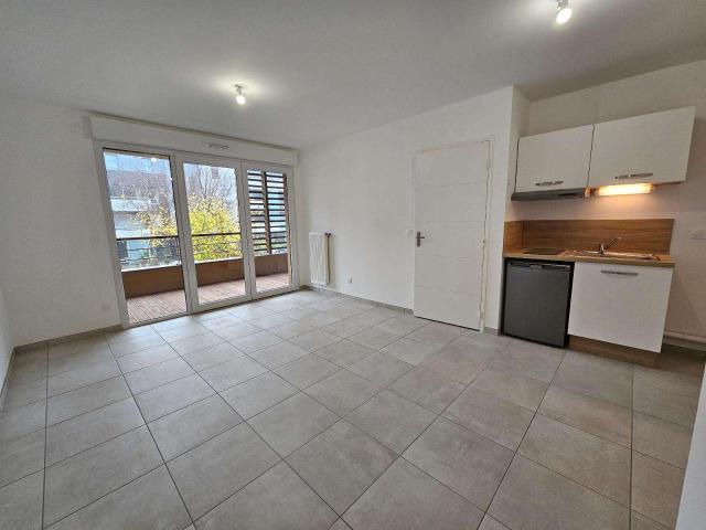 Location appartement 2 pièces Angers Saint Serge 49