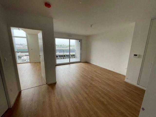 Location appartement 2 pièces Angers Saint Serge 49