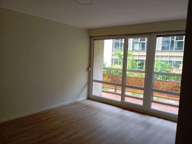 Location appartement 2 pièces Bron 69