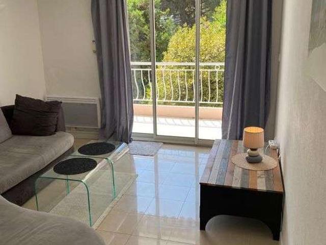 Location appartement 2 pièces Cannes 06