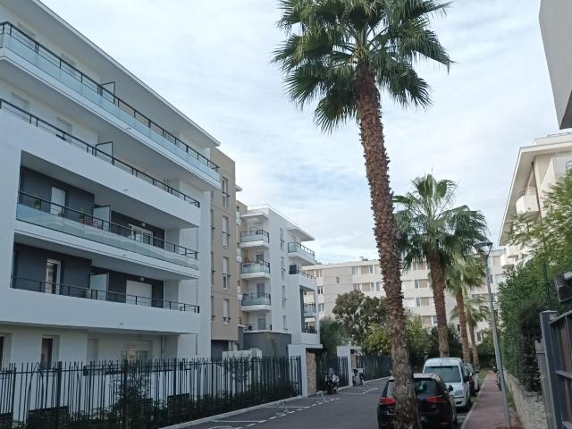Location appartement 2 pièces CANNES 44m² à 892.58€/mois CDC Habitat