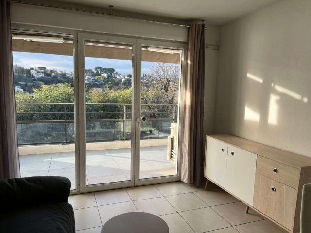 Location appartement 2 pièces Cagnes sur Mer 06