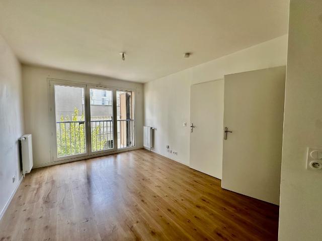 Location appartement 2 pièces CARRIERES SOUS POISSY 49m² à 925.28€/mois CDC Habitat