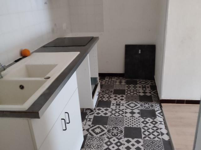 Location appartement 2 pièces centre ville Clermont l'Hérault