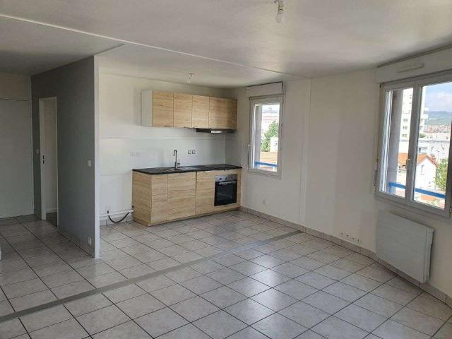 Location appartement 2 pièces Clermont Ferrand 63