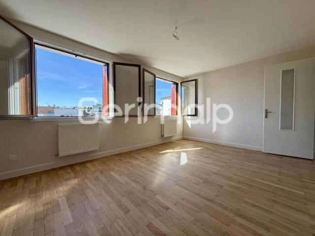 Location Appartement 2 pièces + cuisine 56,92 m²