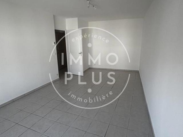 Location Appartement 2 pièces + cuisine 50,60 m²