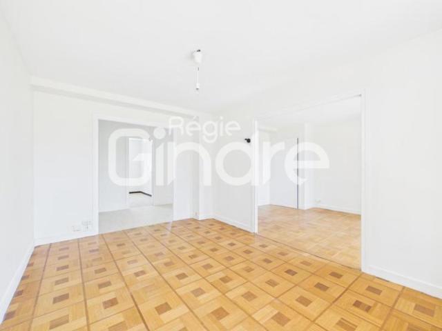 Location Appartement 2 pièces + cuisine 61,70 m²