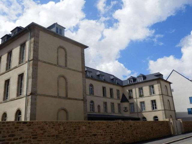 Location appartement 2 pièces Dinan 22