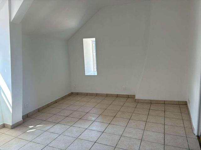 Location appartement 2 pièces Dinan 22