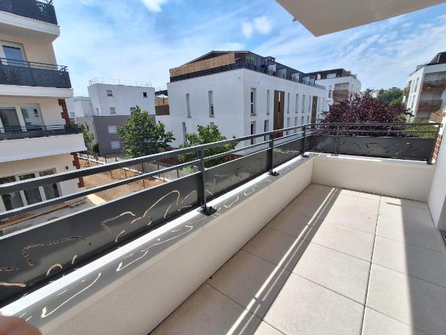 Location appartement 2 pièces ERAGNY 46m² à 993.71€/mois CDC Habitat