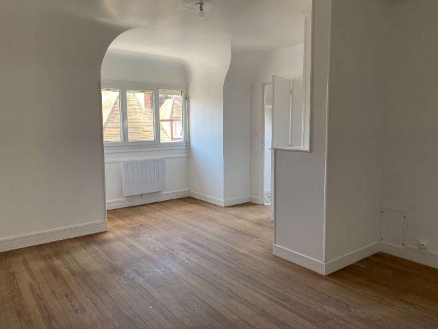 Location appartement 2 pièces Falaise 14